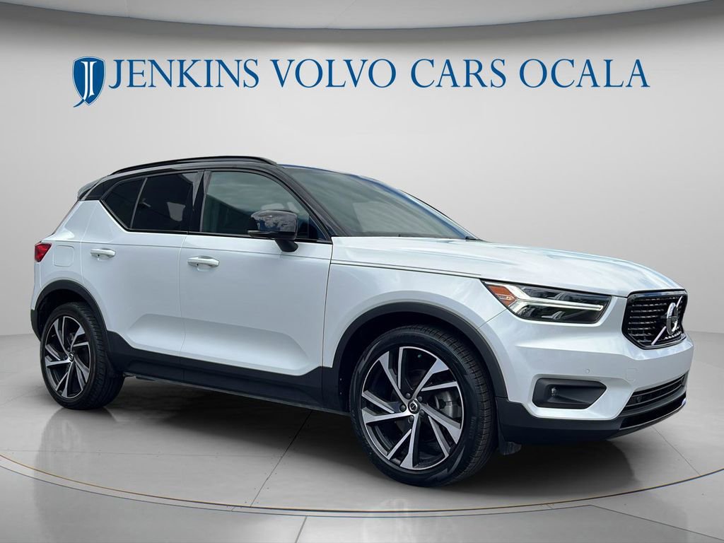 Used 2022 Volvo XC40 T5 R-Design w/ Advanced Package AWD/4WD image 1