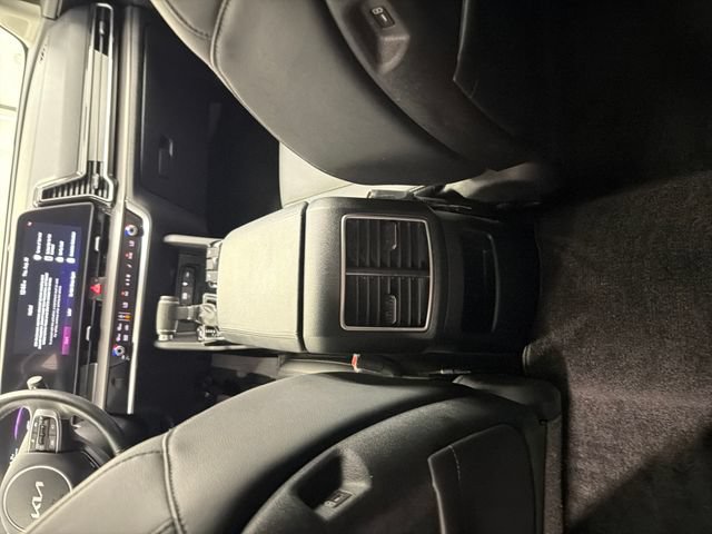 Certified 2025 Kia Sportage EX AWD/4WD image 27