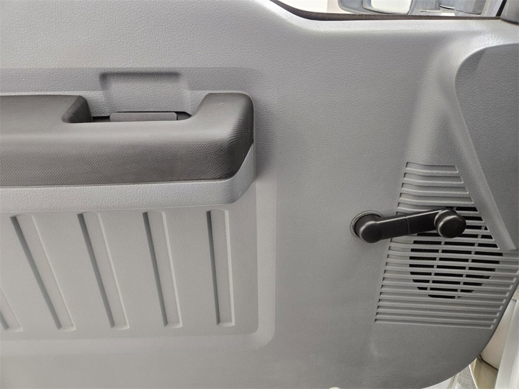 Used 2011 Ford F250 XL w/ Skid Plate Pkg image 22