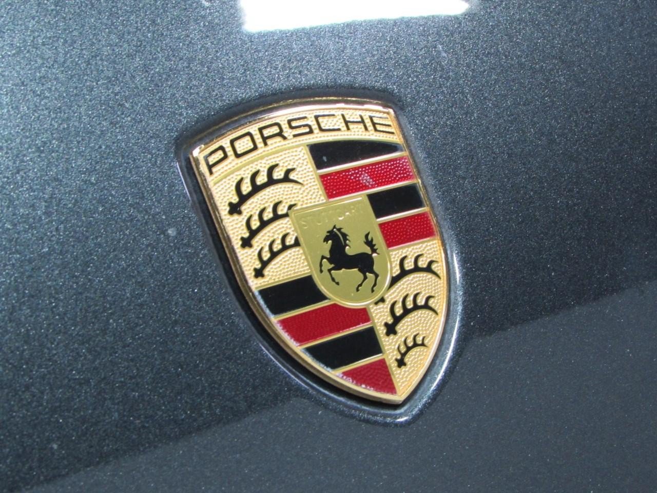 Used 2021 Porsche Macan S AWD/4WD image 36