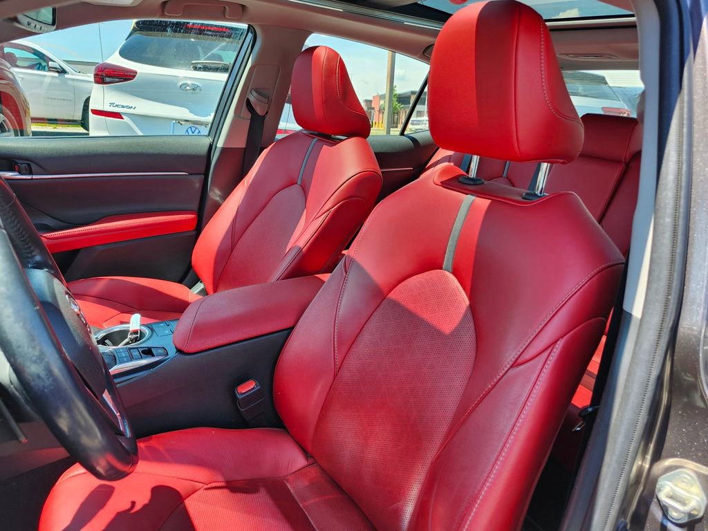 Used 2020 Toyota Camry XSE AWD/4WD image 8