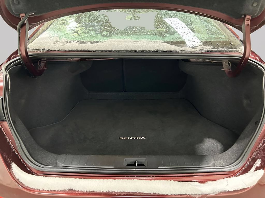 Used 2024 Nissan Sentra SV FWD image 22