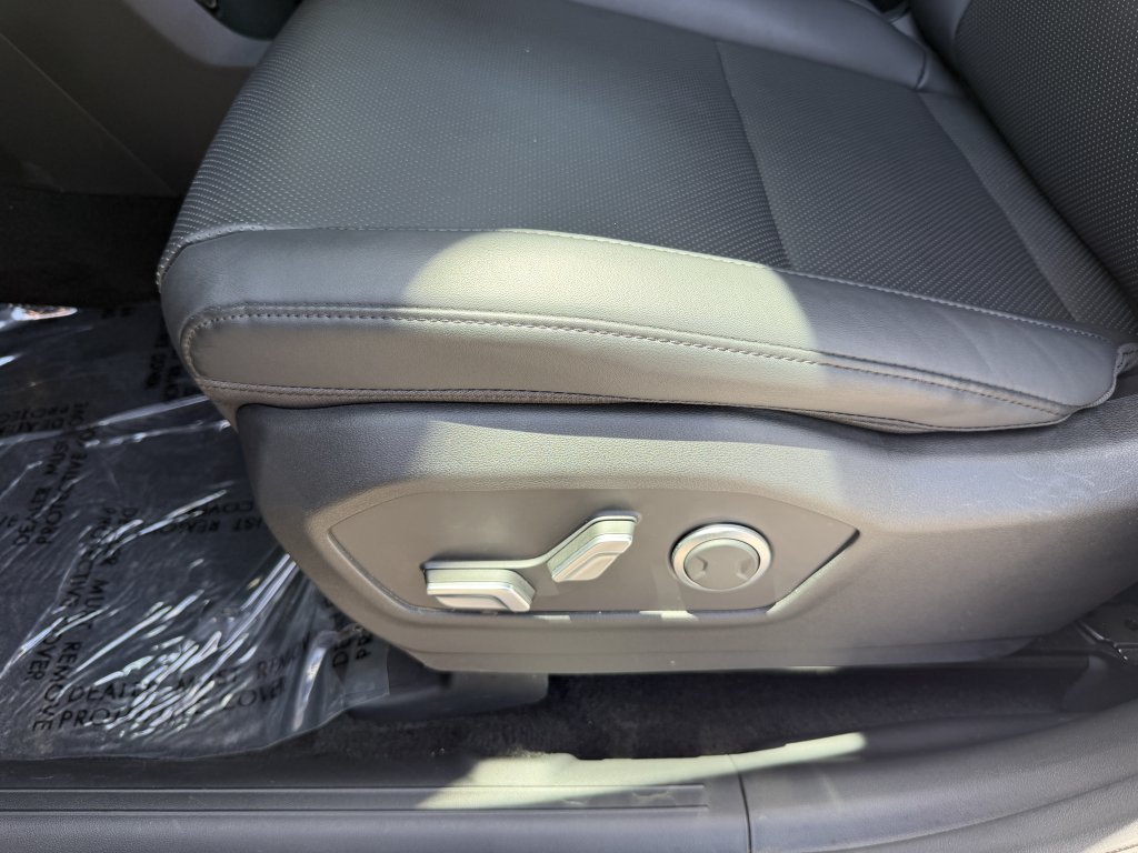 Used 2024 Hyundai Santa Fe SEL FWD image 29