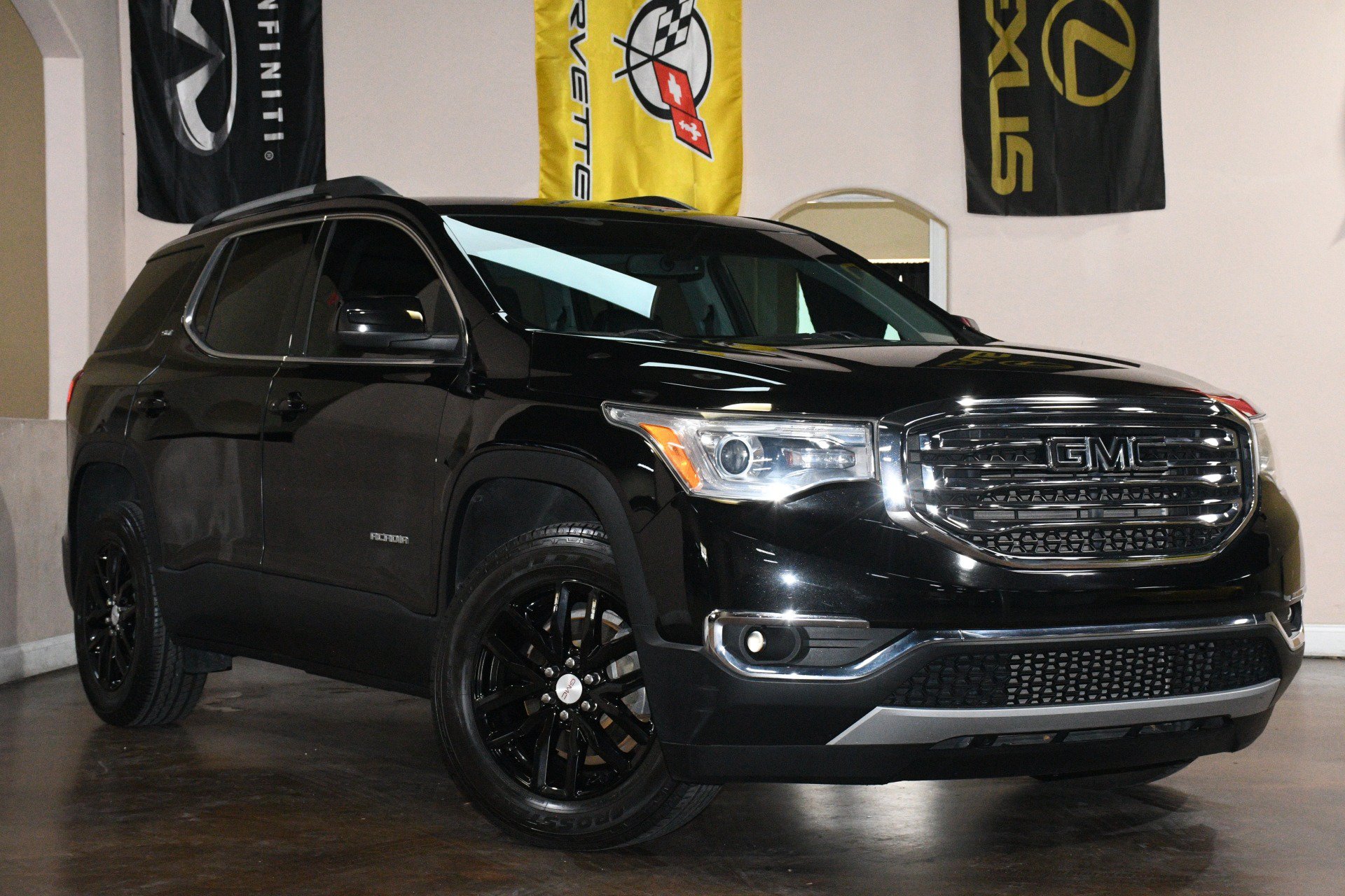 Used 2019 GMC Acadia SLT FWD image 3