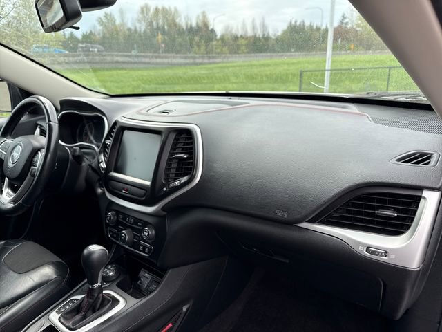 Used 2016 Jeep Cherokee Trailhawk image 26