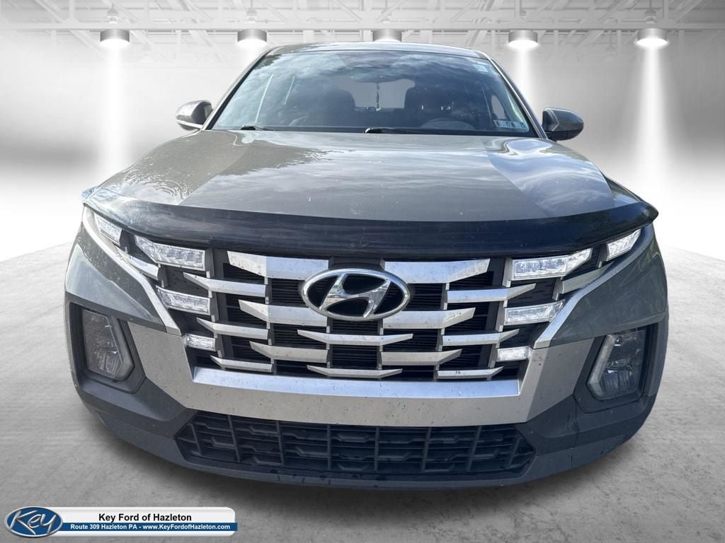 Used 2024 Hyundai Santa Cruz SE FWD image 2