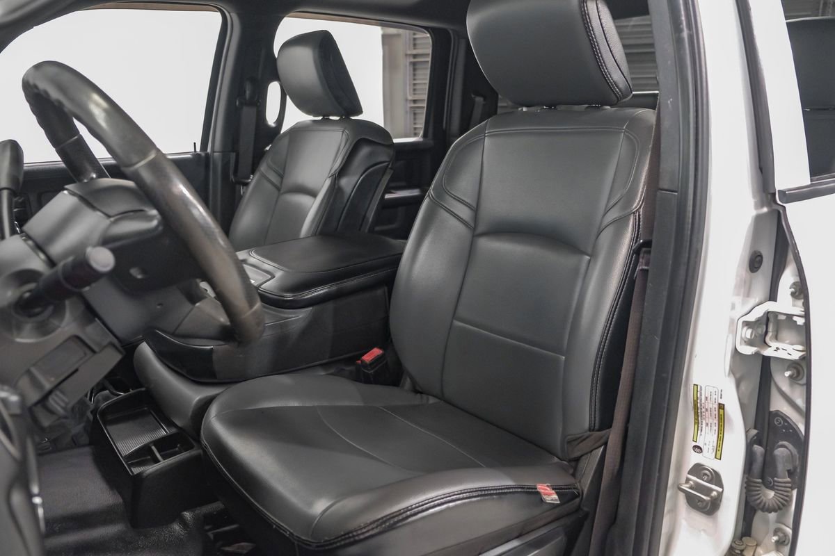 Used 2021 RAM 3500 Tradesman w/ Towing Technology Group image 31