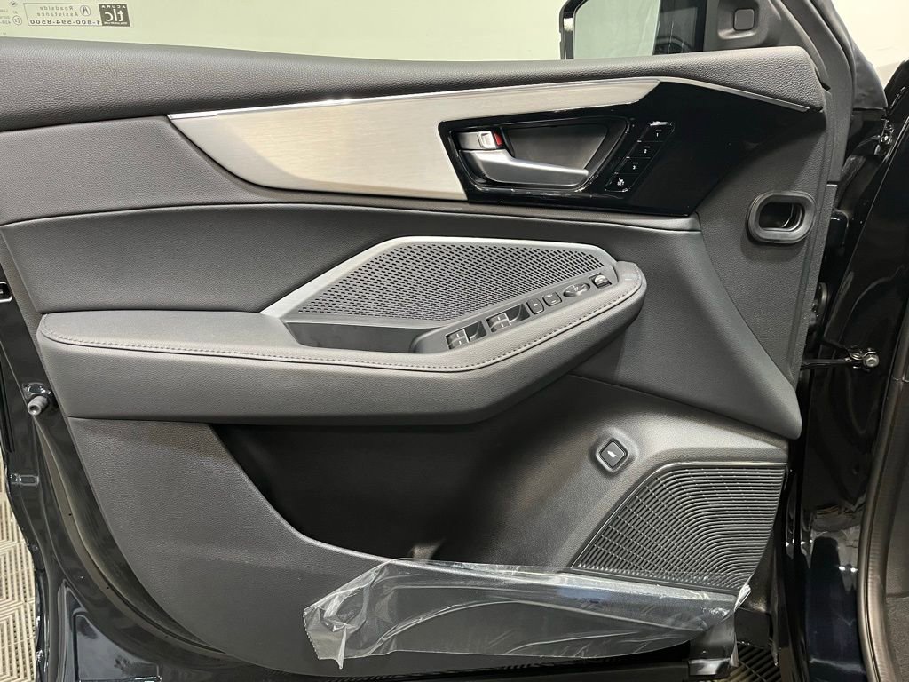 New 2026 Acura MDX SH-AWD image 13