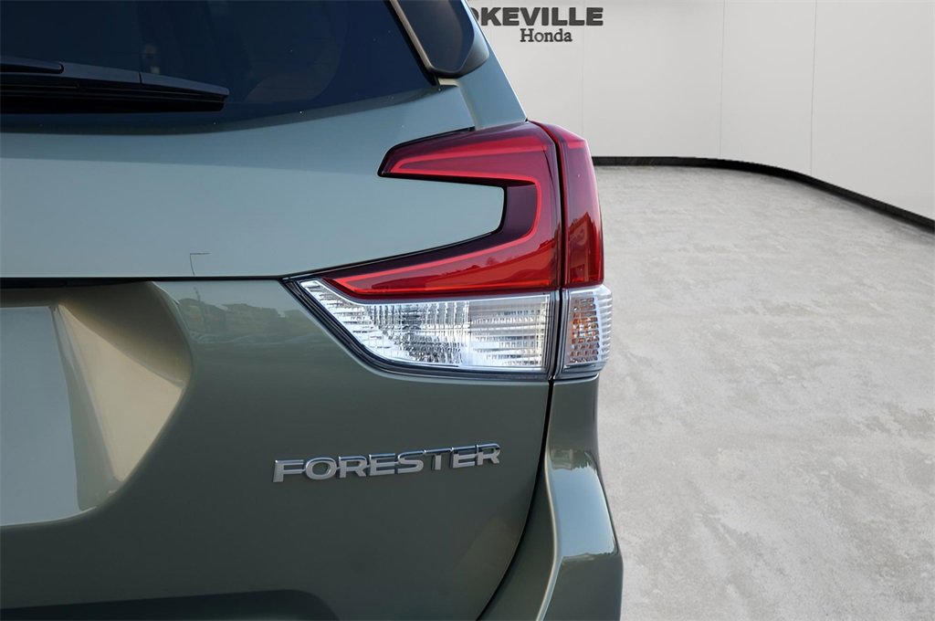Used 2021 Subaru Forester Premium image 7