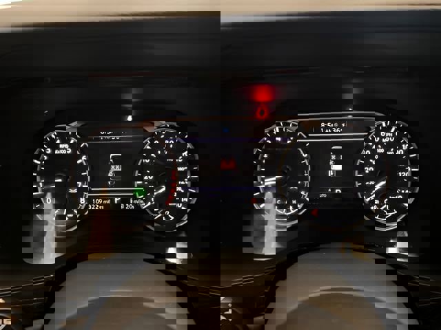 Used 2022 Nissan Pathfinder SV w/ SV Premium Package image 23