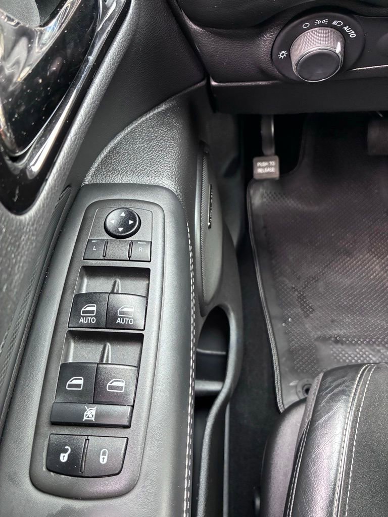 Used 2021 Dodge Durango SRT Hellcat w/ Technology Group AWD/4WD image 26