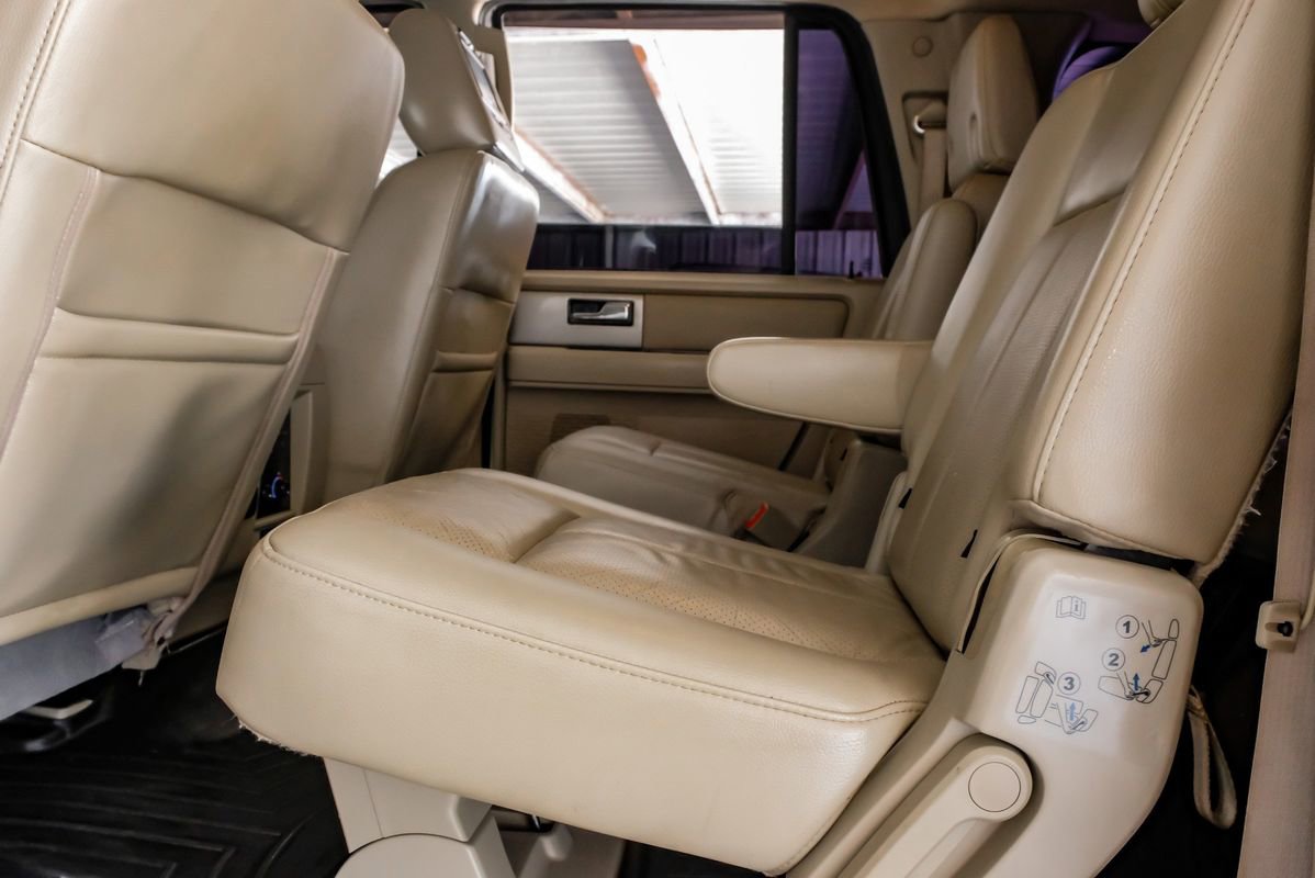 Used 2014 Ford Expedition EL Limited w/ Equipment Group 301A AWD/4WD image 38