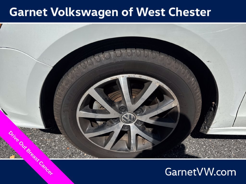 Used 2017 Volkswagen Jetta SE FWD image 17