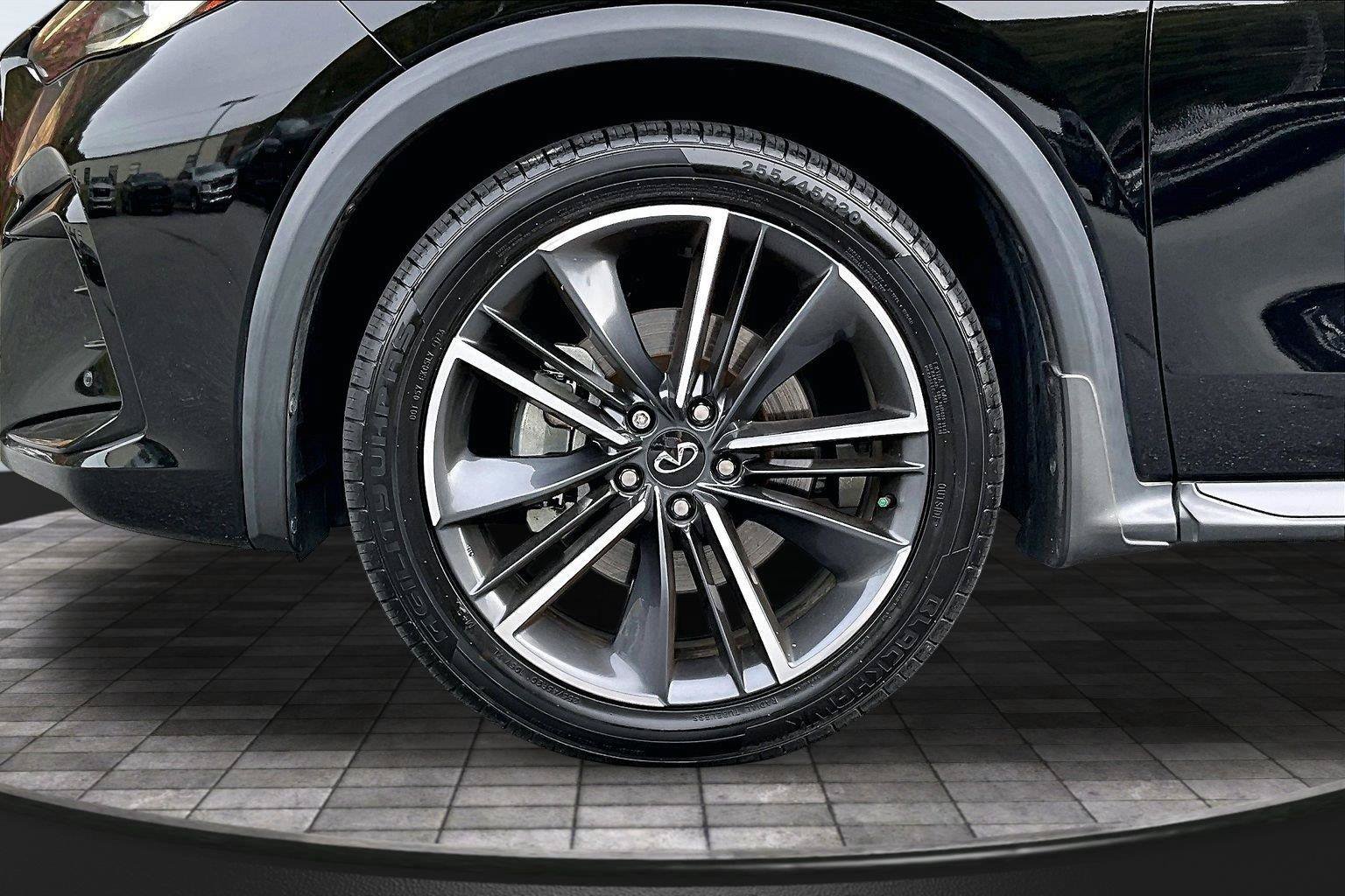 Used 2023 INFINITI QX50 Sport AWD/4WD image 9