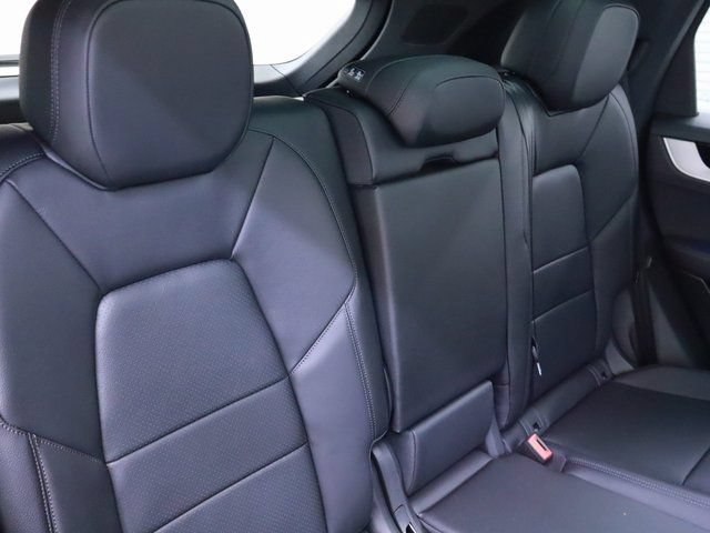 Used 2024 Porsche Cayenne S AWD/4WD image 28