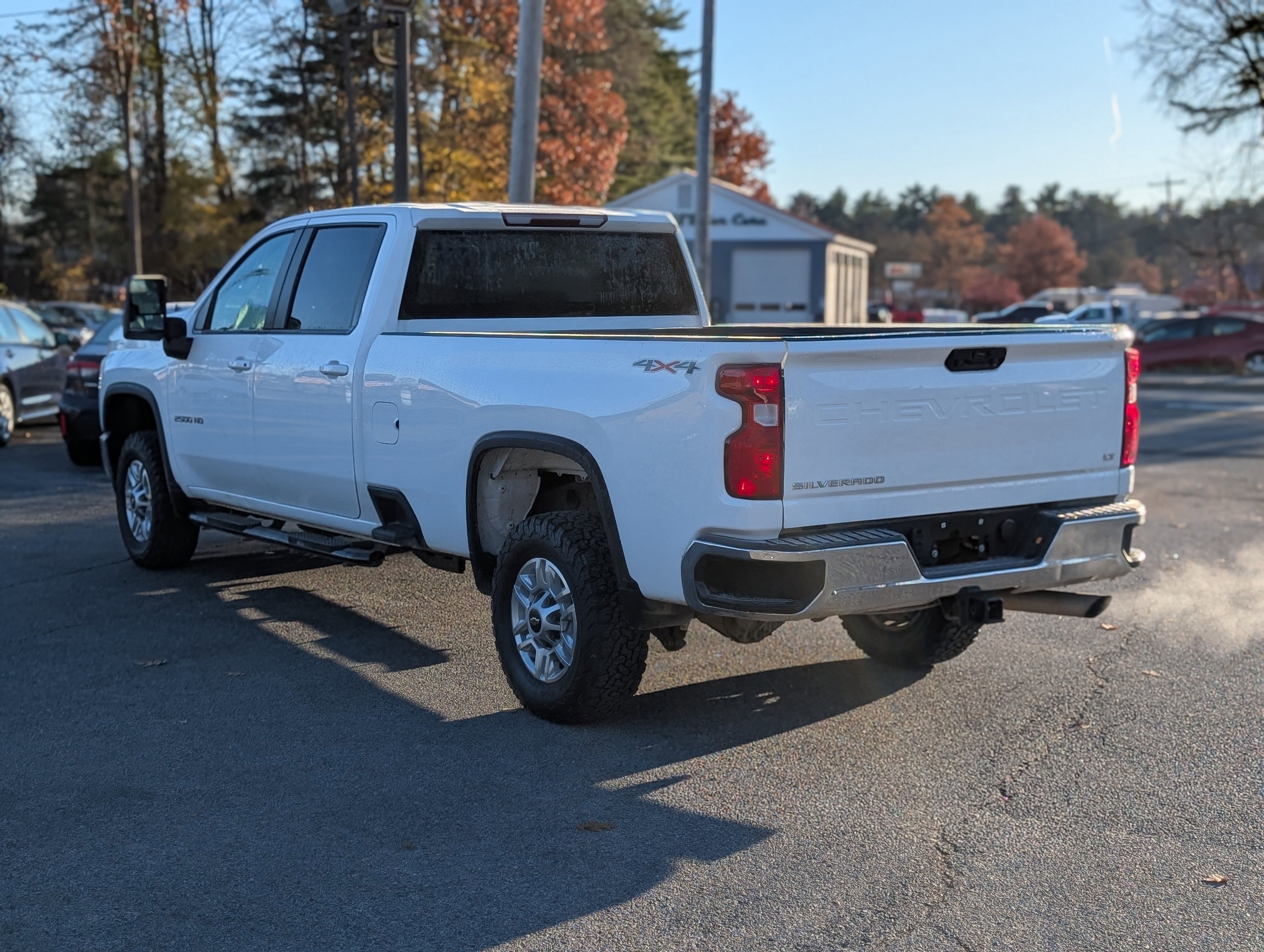 Used 2023 Chevrolet Silverado 2500 LT w/ Snow Plow Prep/Camper Package image 8