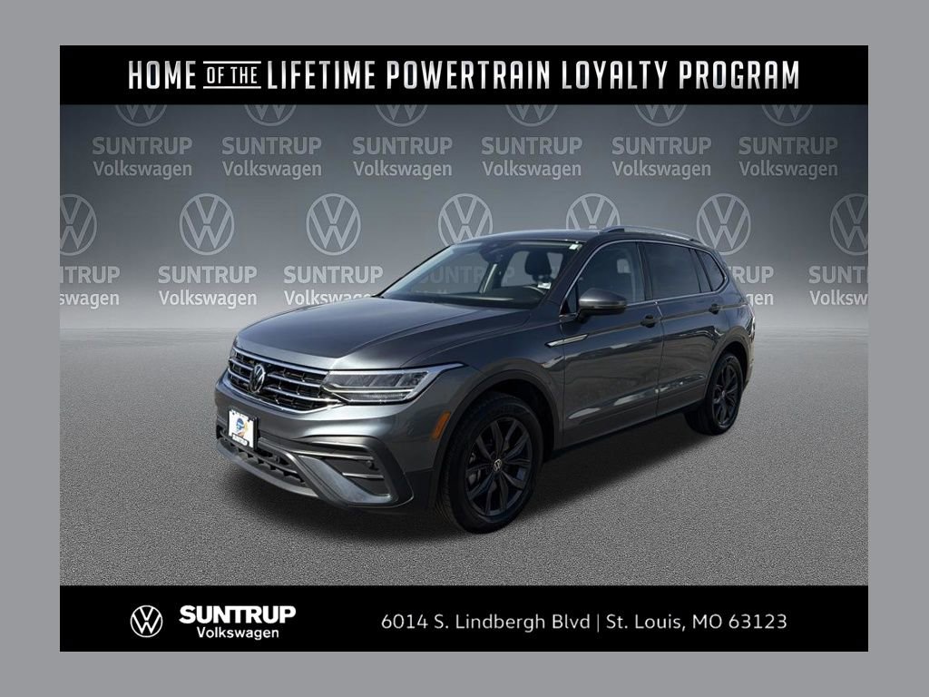 Used 2023 Volkswagen Tiguan SE FWD image 1