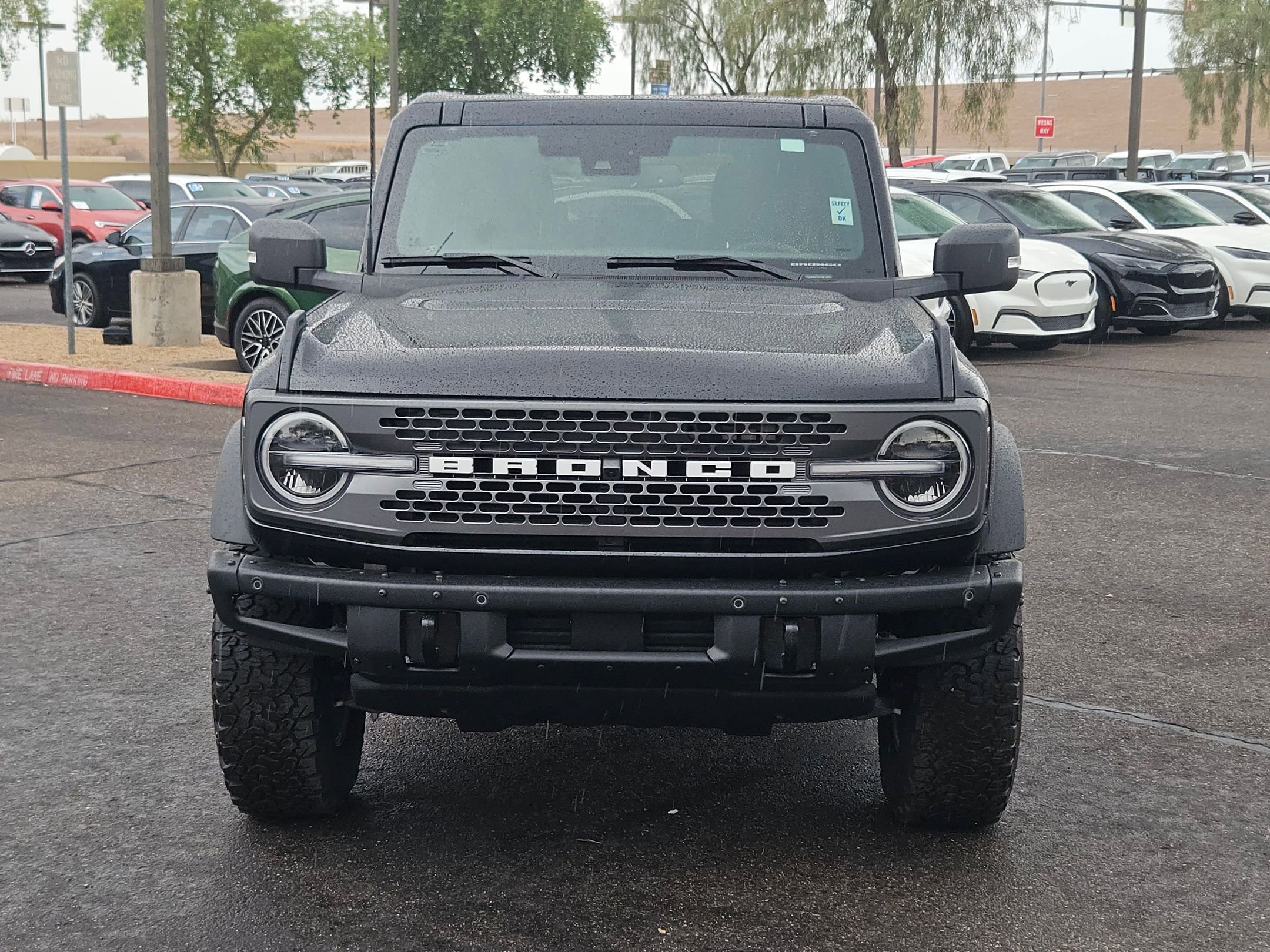 New 2025 Ford Bronco Badlands image 2