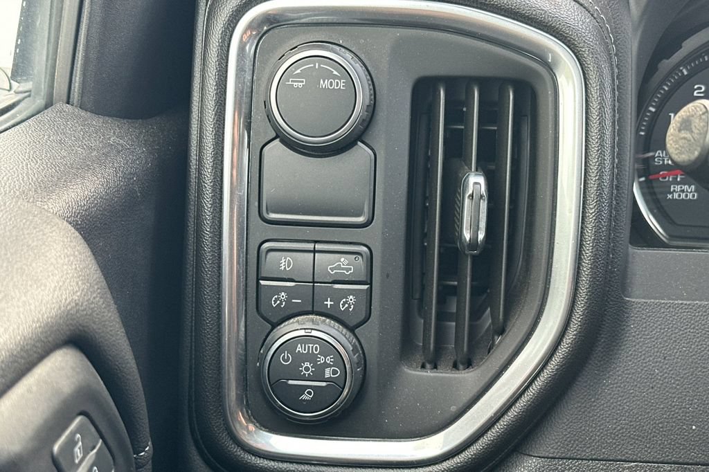 Used 2020 Chevrolet Silverado 1500 RST w/ All-Star Edition RWD image 29