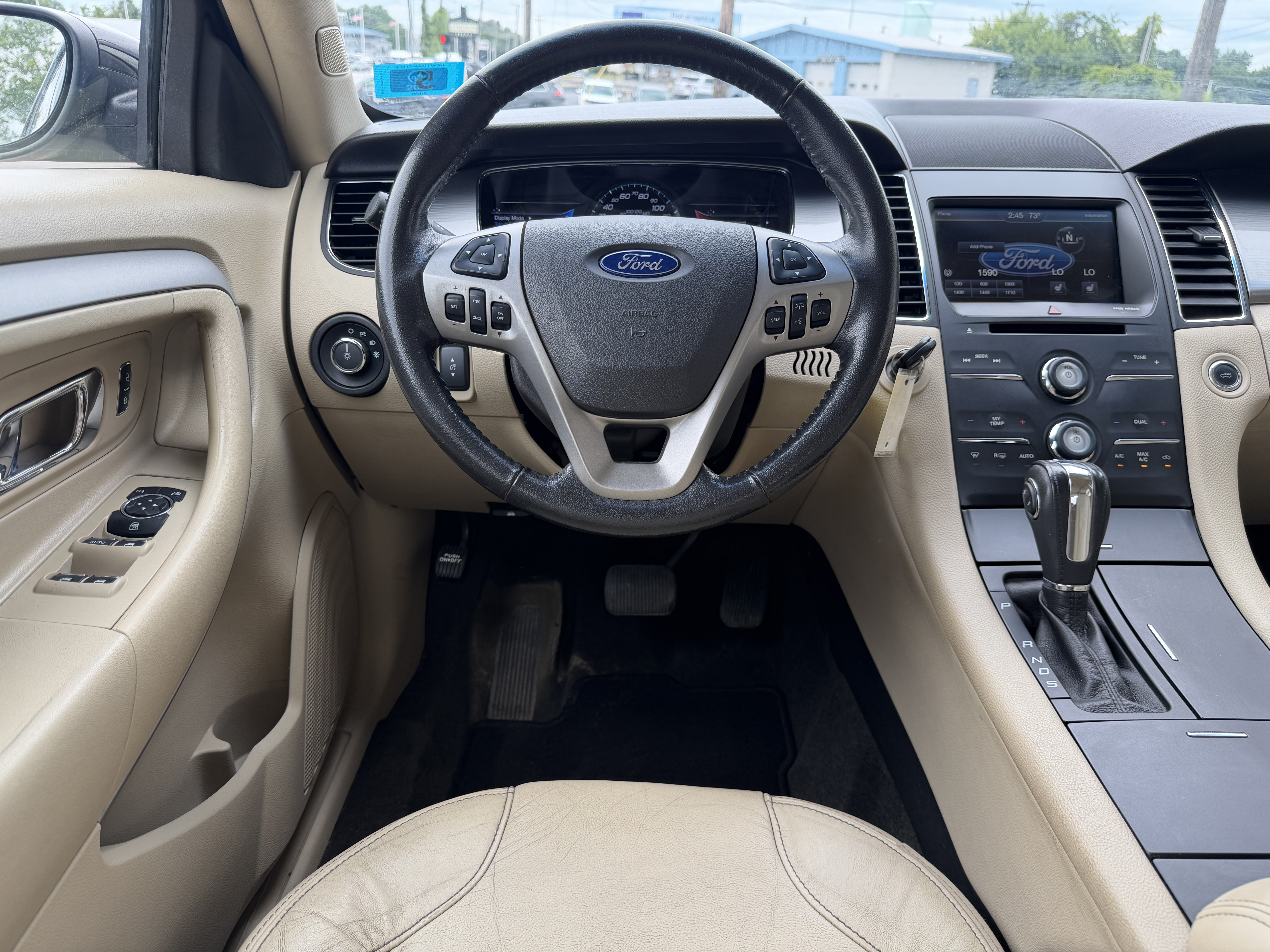 Used 2014 Ford Taurus SEL w/ Equipment Group 201A AWD/4WD image 18