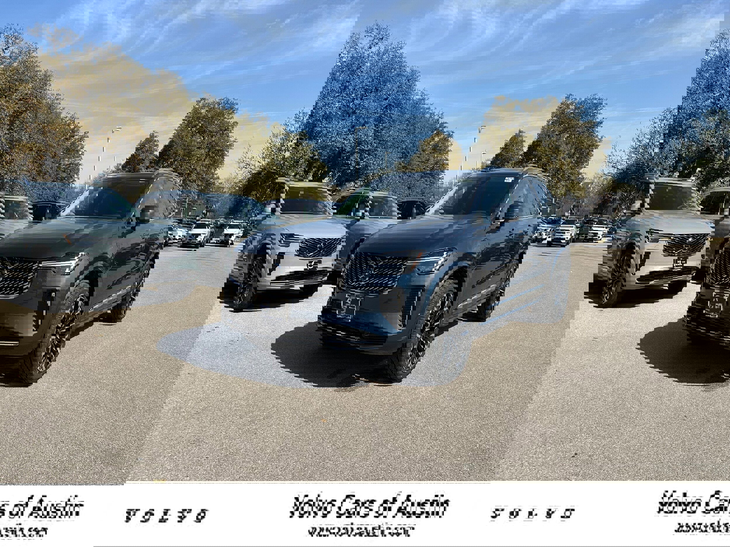 New 2025 Volvo XC90 T8 Plus w/ Protection Package Premier