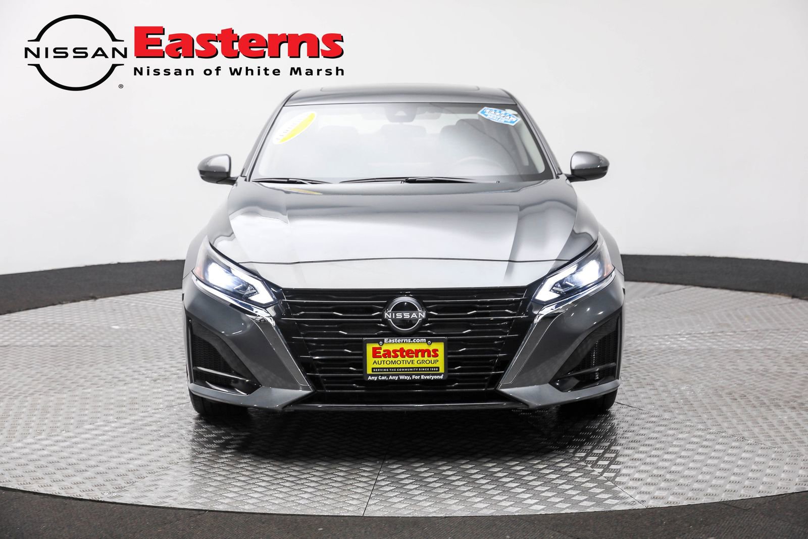 Used 2024 Nissan Altima 2.5 SV w/ SV Premium Package image 2