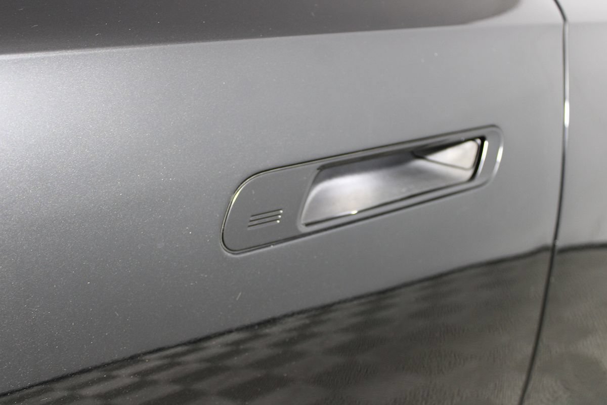 Used 2024 BMW i7 xDrive60 AWD/4WD image 49