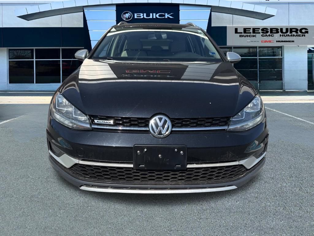 Used 2019 Volkswagen Golf Alltrack S AWD/4WD image 2