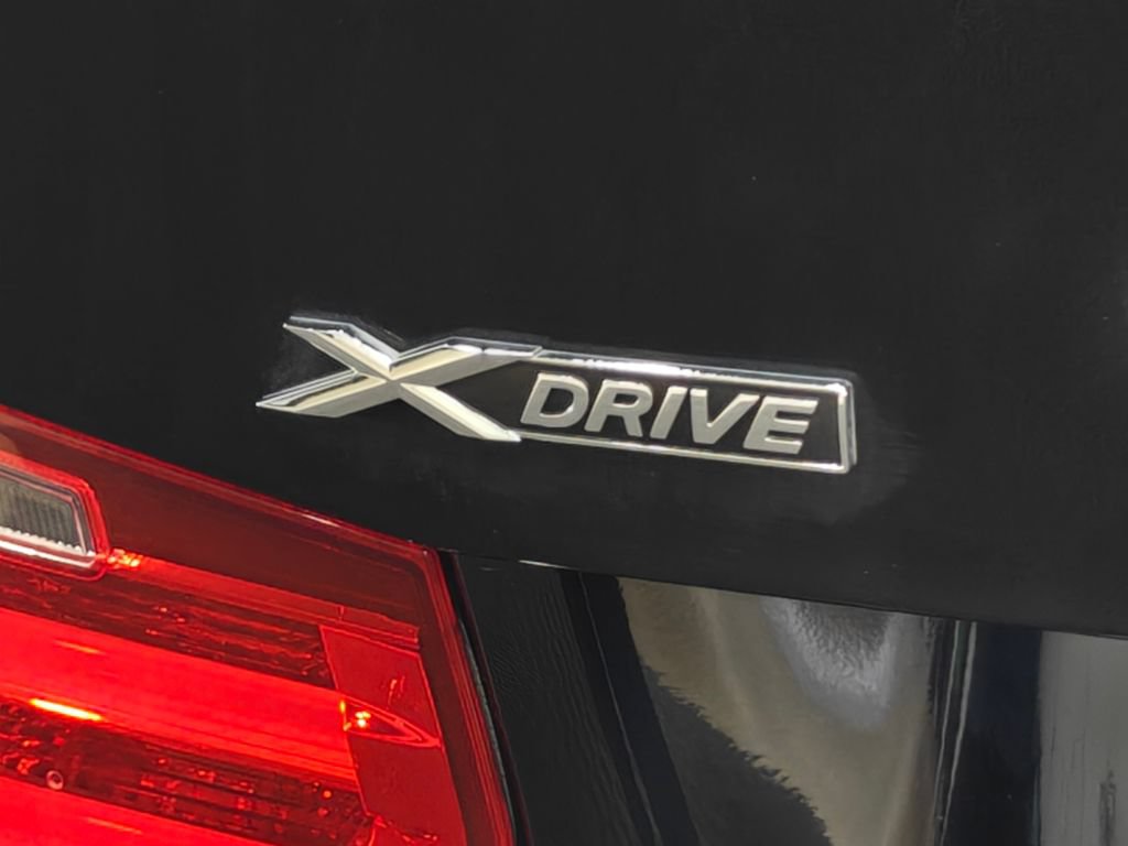 Used 2013 BMW 320i xDrive Sedan AWD/4WD image 39