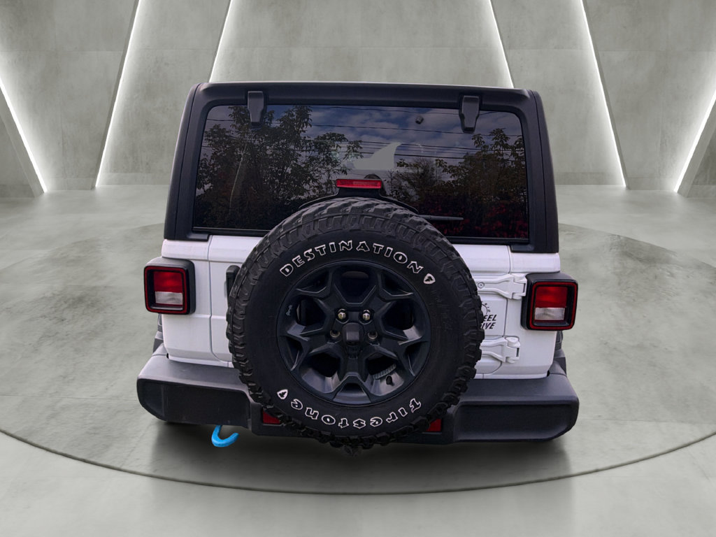 Used 2023 Jeep Wrangler Unlimited w/ Cold Weather Group AWD/4WD image 4
