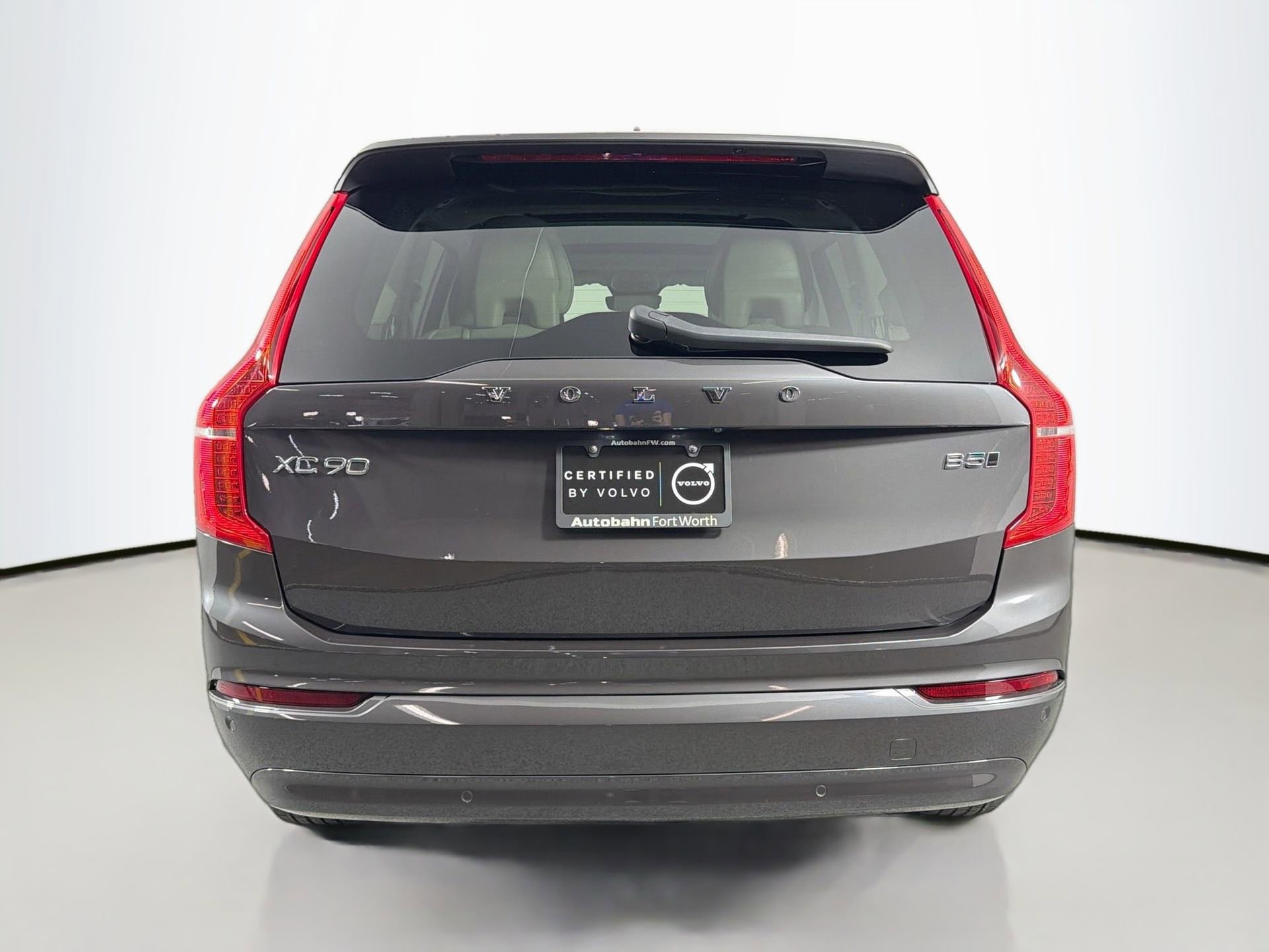 Certified 2023 Volvo XC90 B5 Core image 7