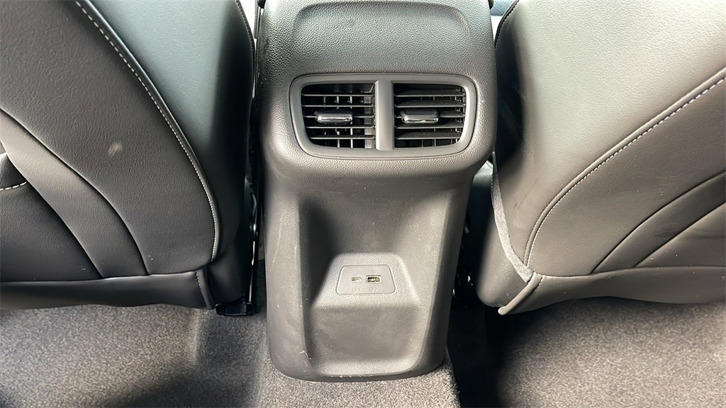 Used 2025 Buick Envision Sport Touring image 16