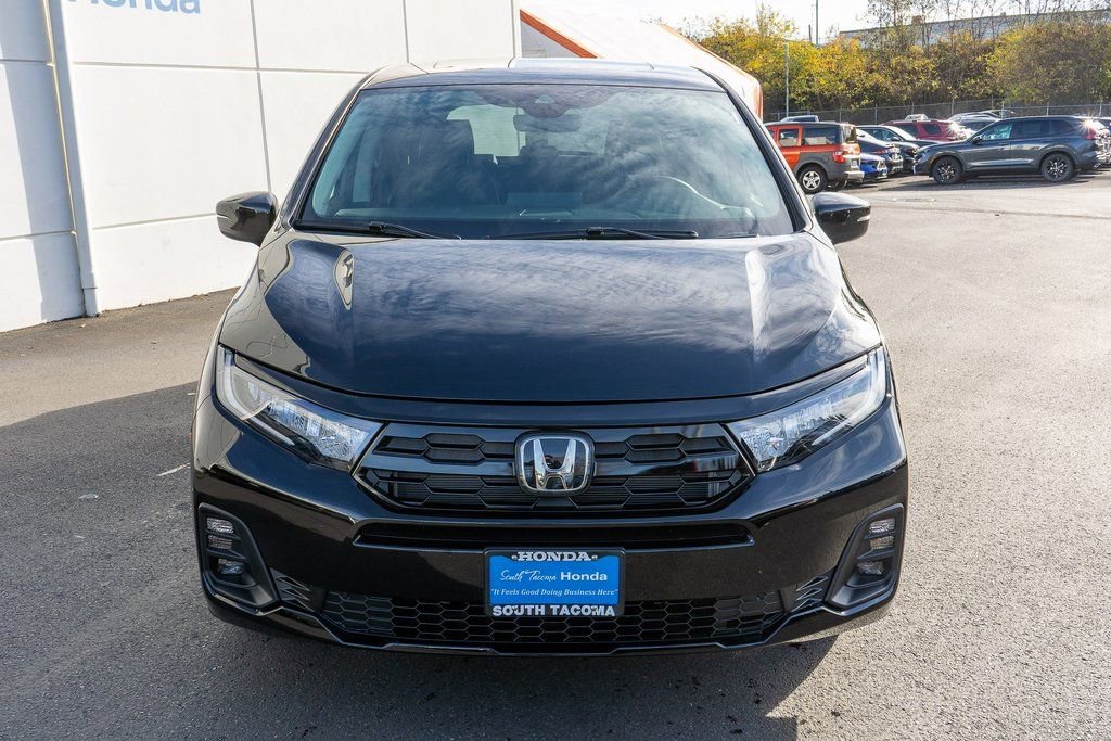 New 2026 Honda Odyssey Touring image 3