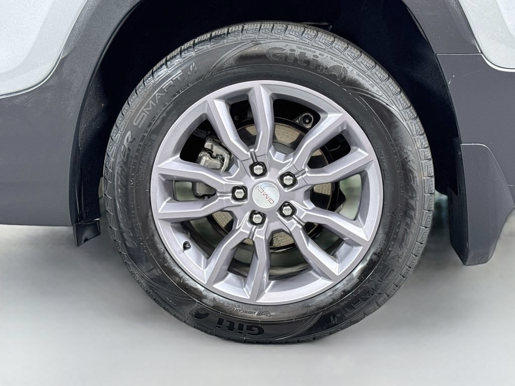 Used 2023 GMC Terrain SLT AWD/4WD image 9