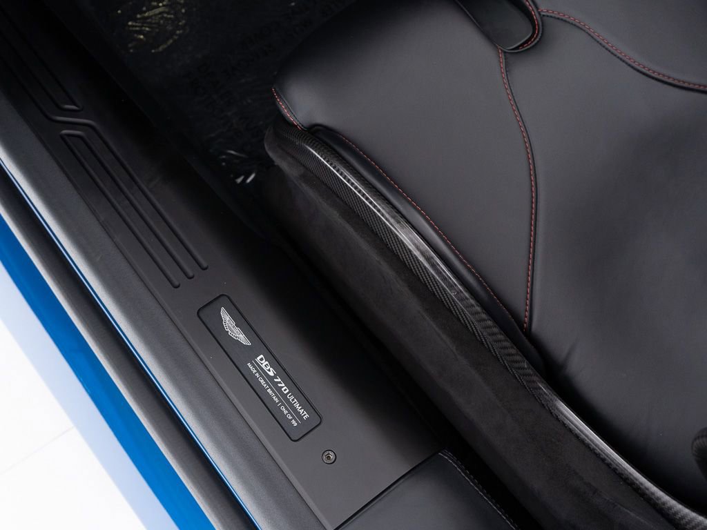 Used 2023 Aston Martin DBS Superleggera Volante image 19