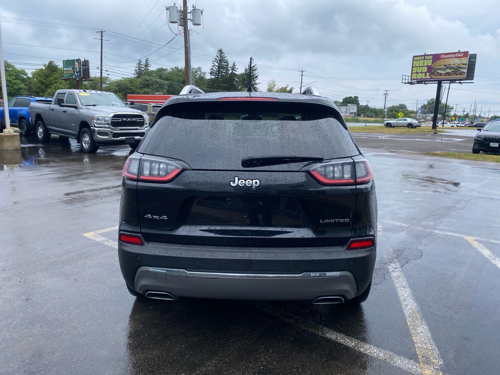 Used 2021 Jeep Cherokee Limited AWD/4WD image 4