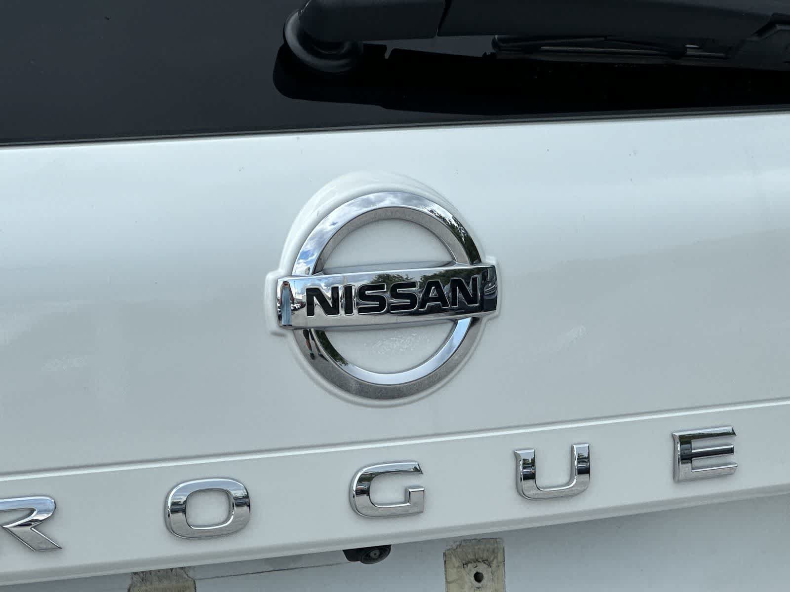 Used 2021 Nissan Rogue SL w/ Premium Package AWD/4WD image 16