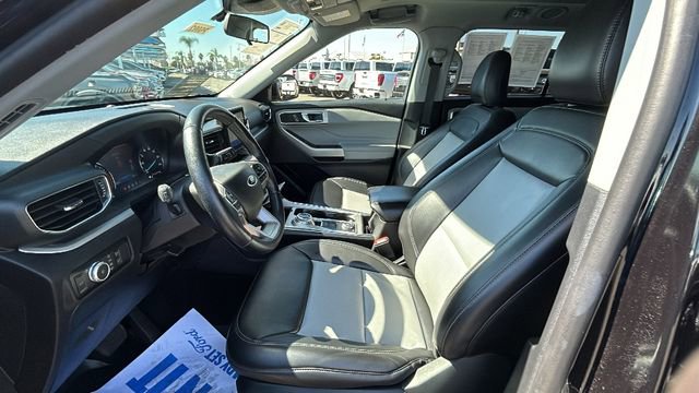 Certified 2022 Ford Explorer XLT w/ Equipment Group 202A image 18