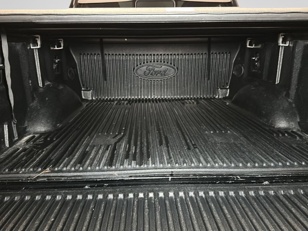 Used 2018 Ford F150 Platinum w/ Equipment Group 701A Luxury AWD/4WD image 21