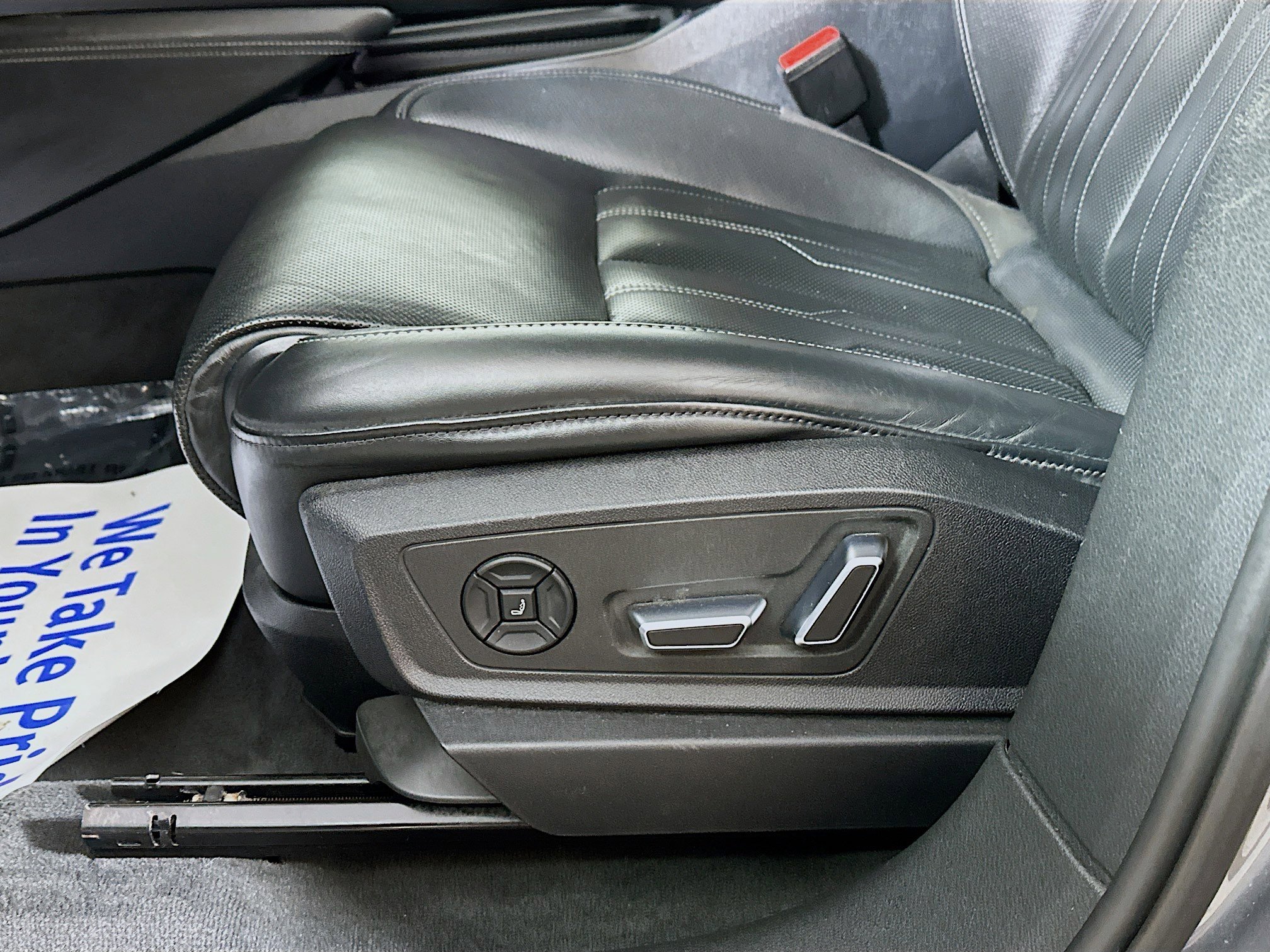 Used 2019 Audi e-tron Prestige w/ Prestige Package image 20