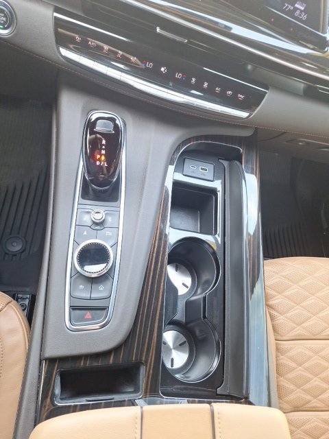 Used 2024 Cadillac Escalade Premium Luxury w/ LPO, Floor Liner Package AWD/4WD image 29