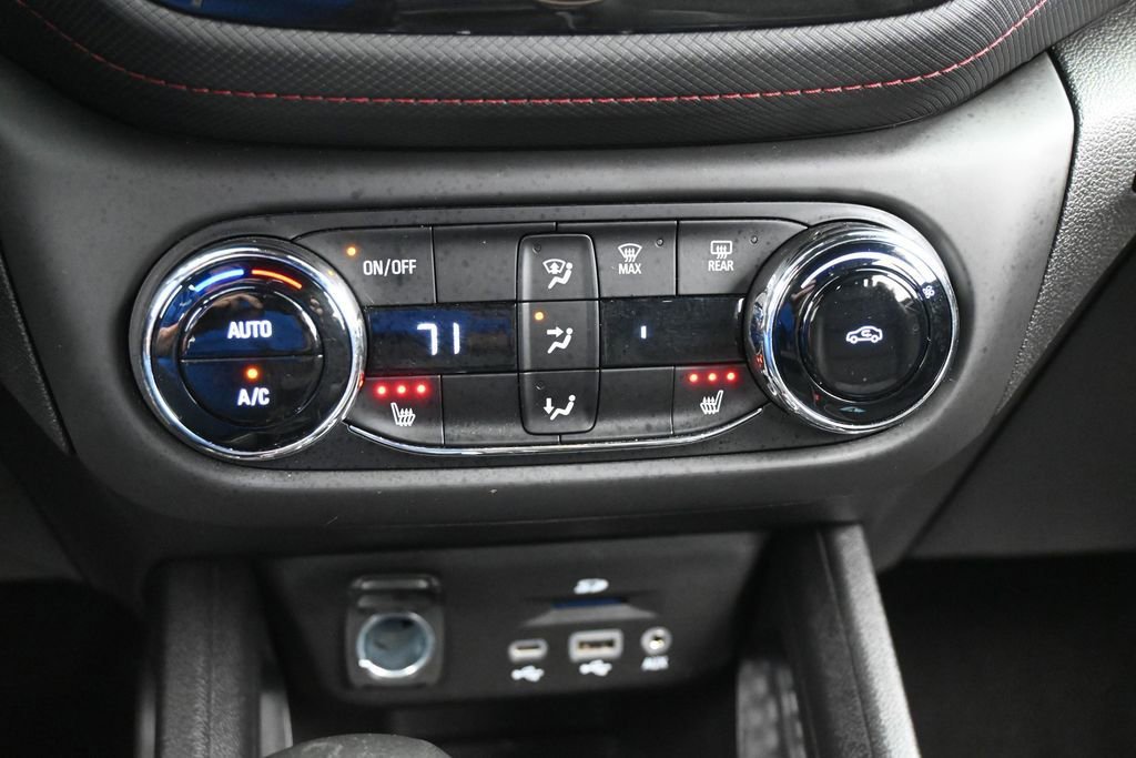 Used 2021 Chevrolet TrailBlazer RS w/ Sun and Liftgate Package FWD image 27