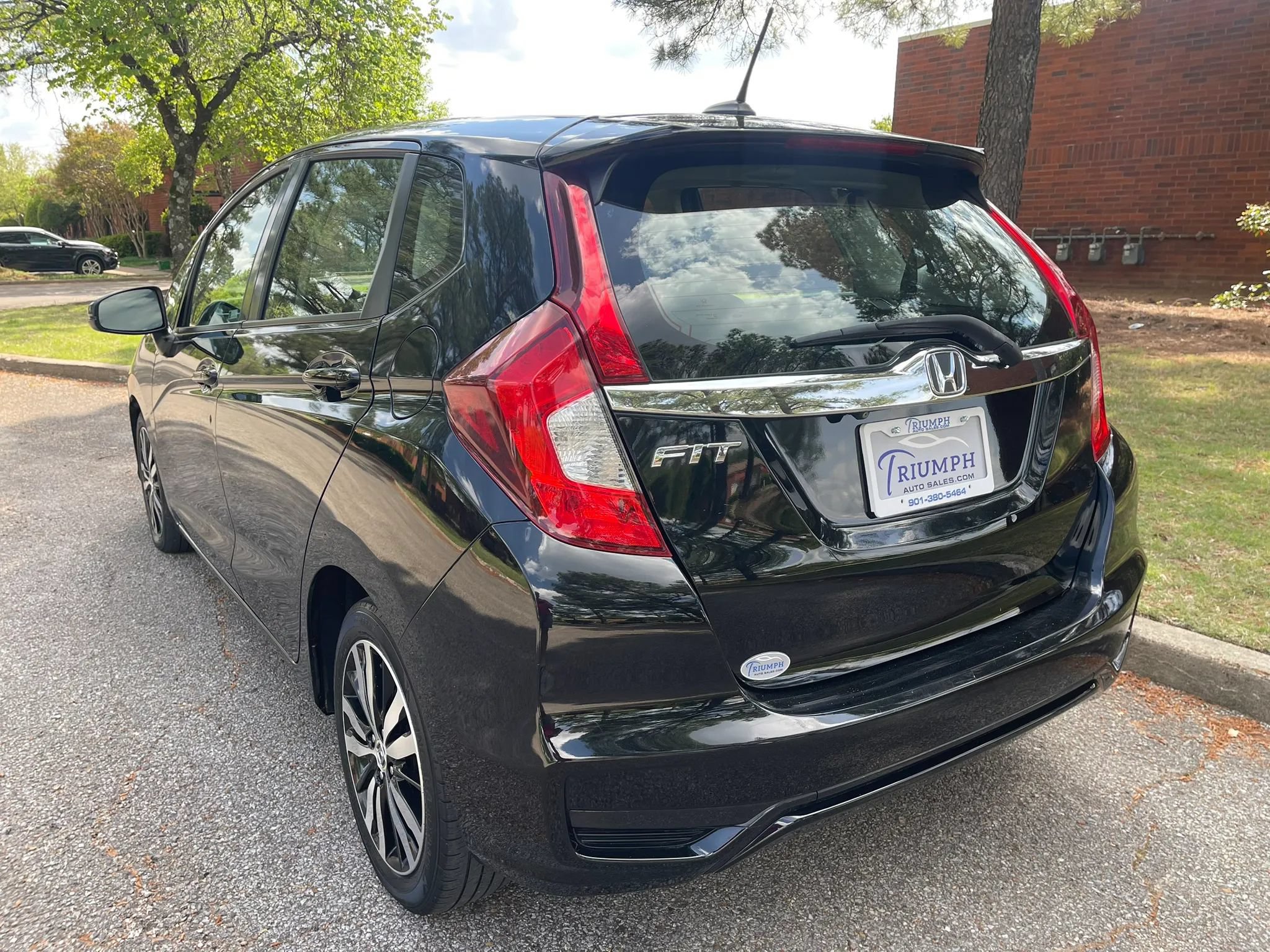 Used 2018 Honda Fit EX image 3