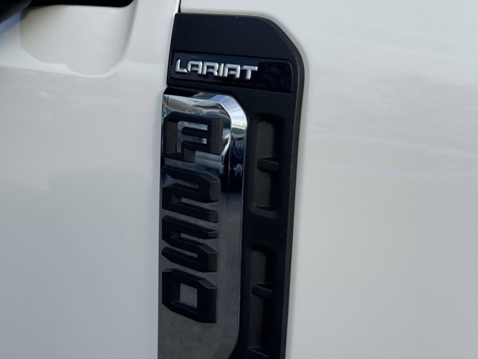 Used 2025 Ford F250 Lariat w/ Lariat Ultimate Package AWD/4WD image 9