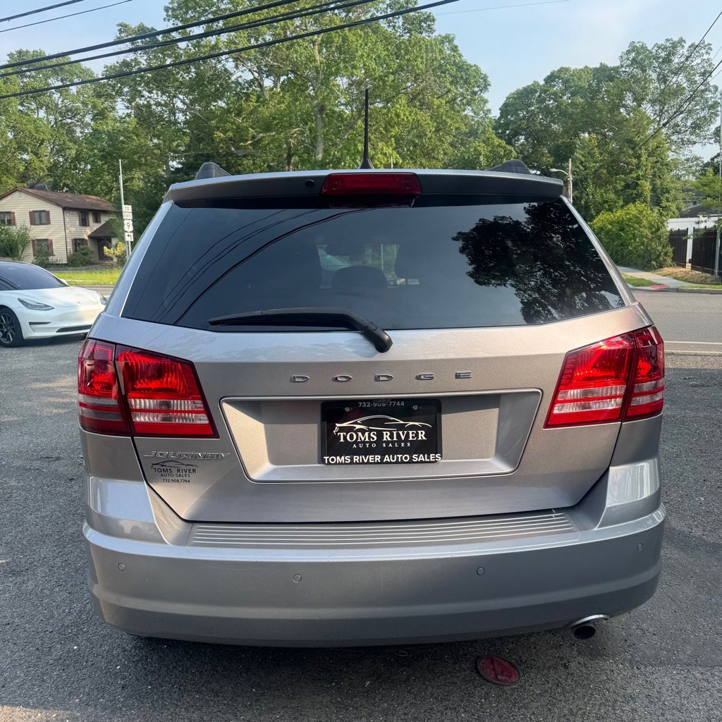 Used 2020 Dodge Journey SE w/ SE Popular Equipment Group image 5