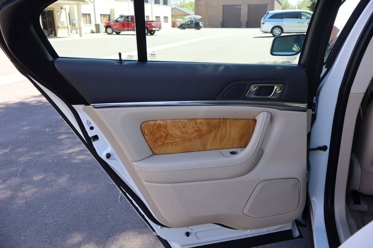 Used 2012 Lincoln MKS AWD image 24