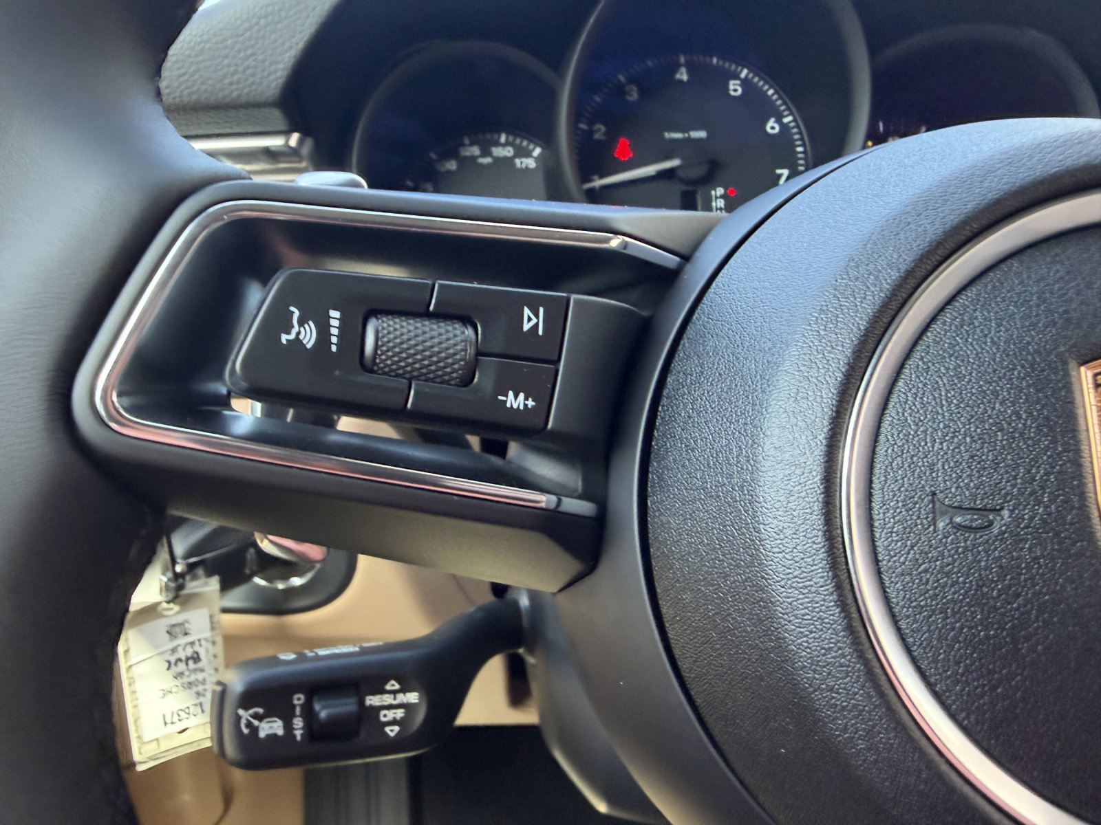 New 2026 Porsche Macan AWD/4WD image 31