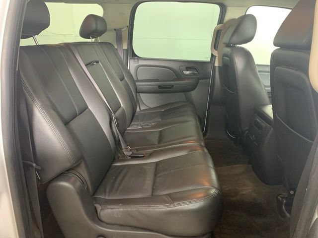 Used 2009 Chevrolet Suburban LT AWD/4WD image 20