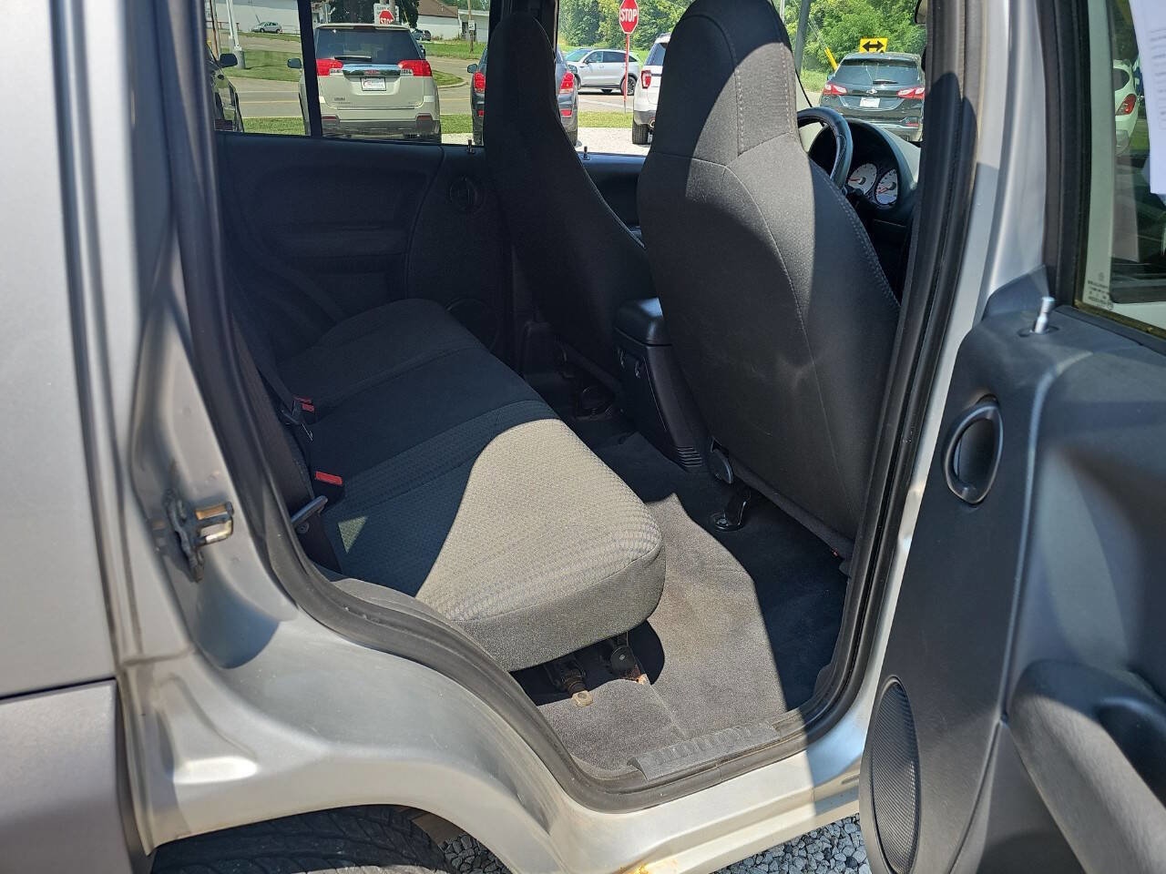 Used 2004 Jeep Liberty Sport w/ PWR Convenience Group image 18