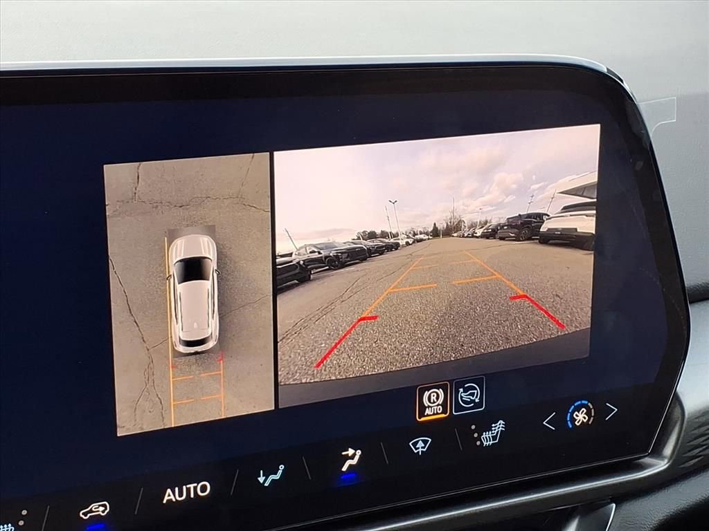 New 2026 Chevrolet Equinox EV LT image 20